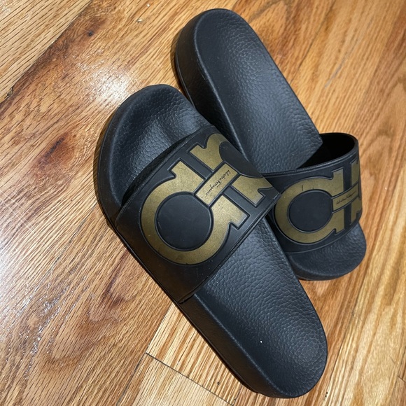 Ferragamo Women’s slides - Picture 2 of 4